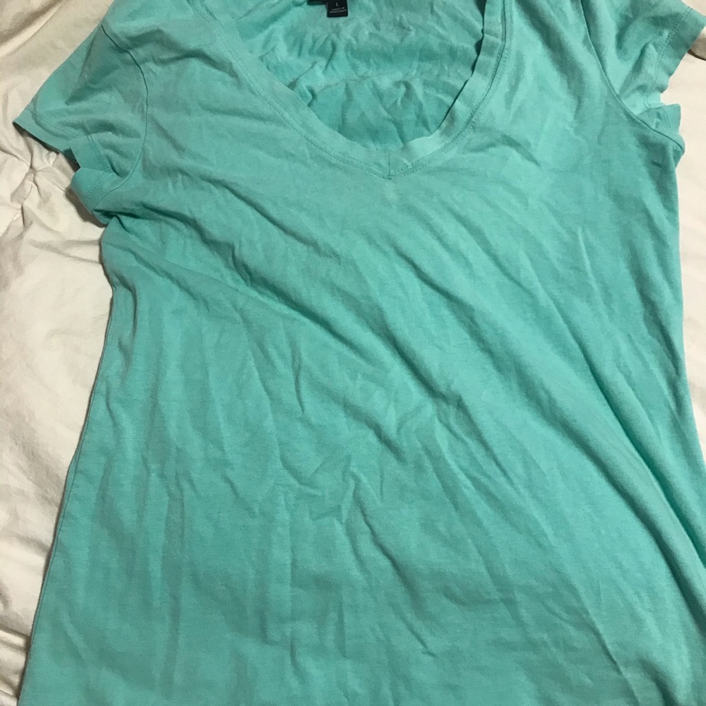 Shirt - Picture 3 of 4